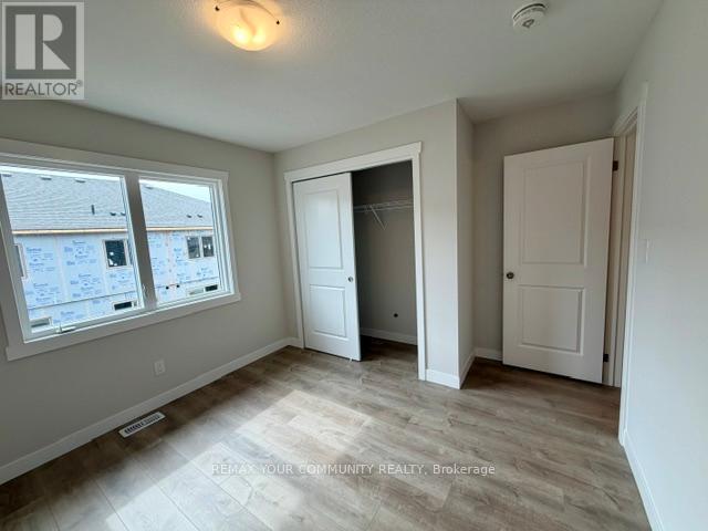 25 Strath Crescent, Springwater, Ontario  L0L 1P0 - Photo 15 - S13051500