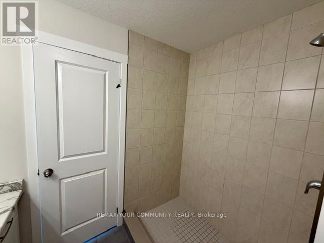 25 Strath Crescent, Springwater, Ontario  L0L 1P0 - Photo 16 - S13051500