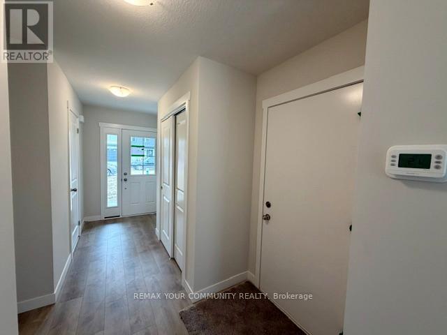 25 Strath Crescent, Springwater, Ontario  L0L 1P0 - Photo 3 - S13051500