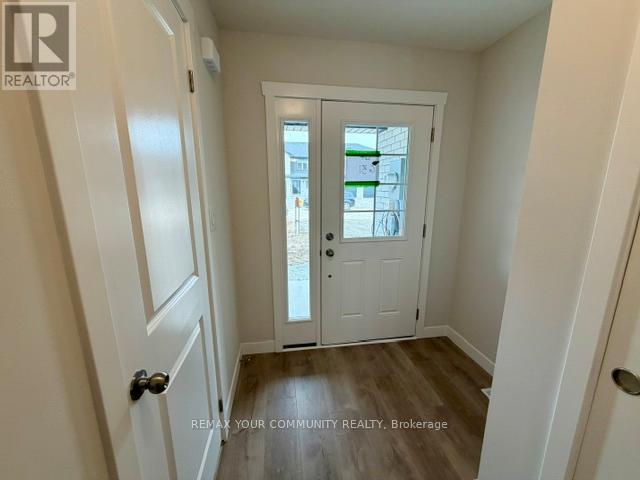 25 Strath Crescent, Springwater, Ontario  L0L 1P0 - Photo 5 - S13051500