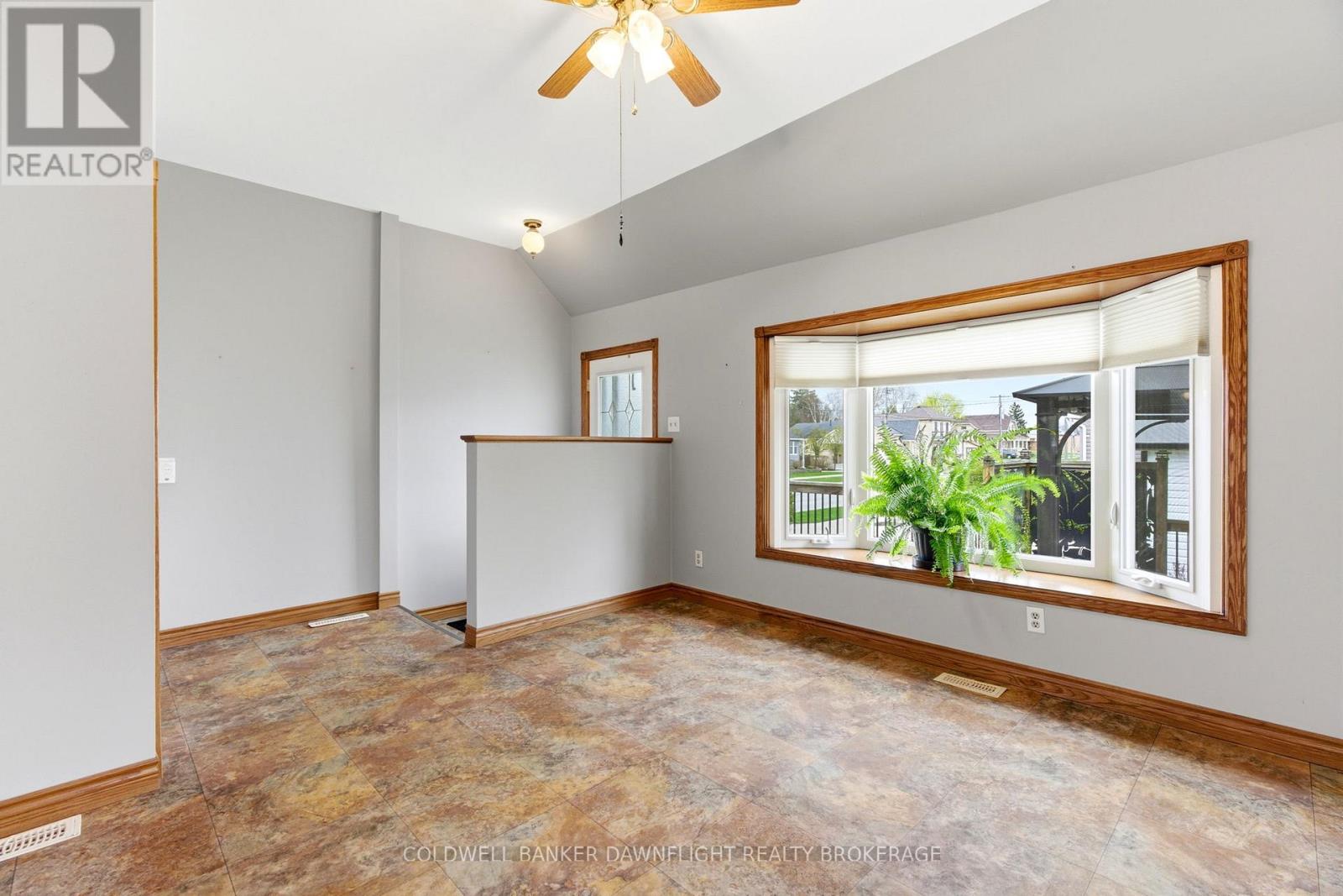 484 Carling Street, South Huron, Ontario  N0M 1S2 - Photo 14 - X13051600