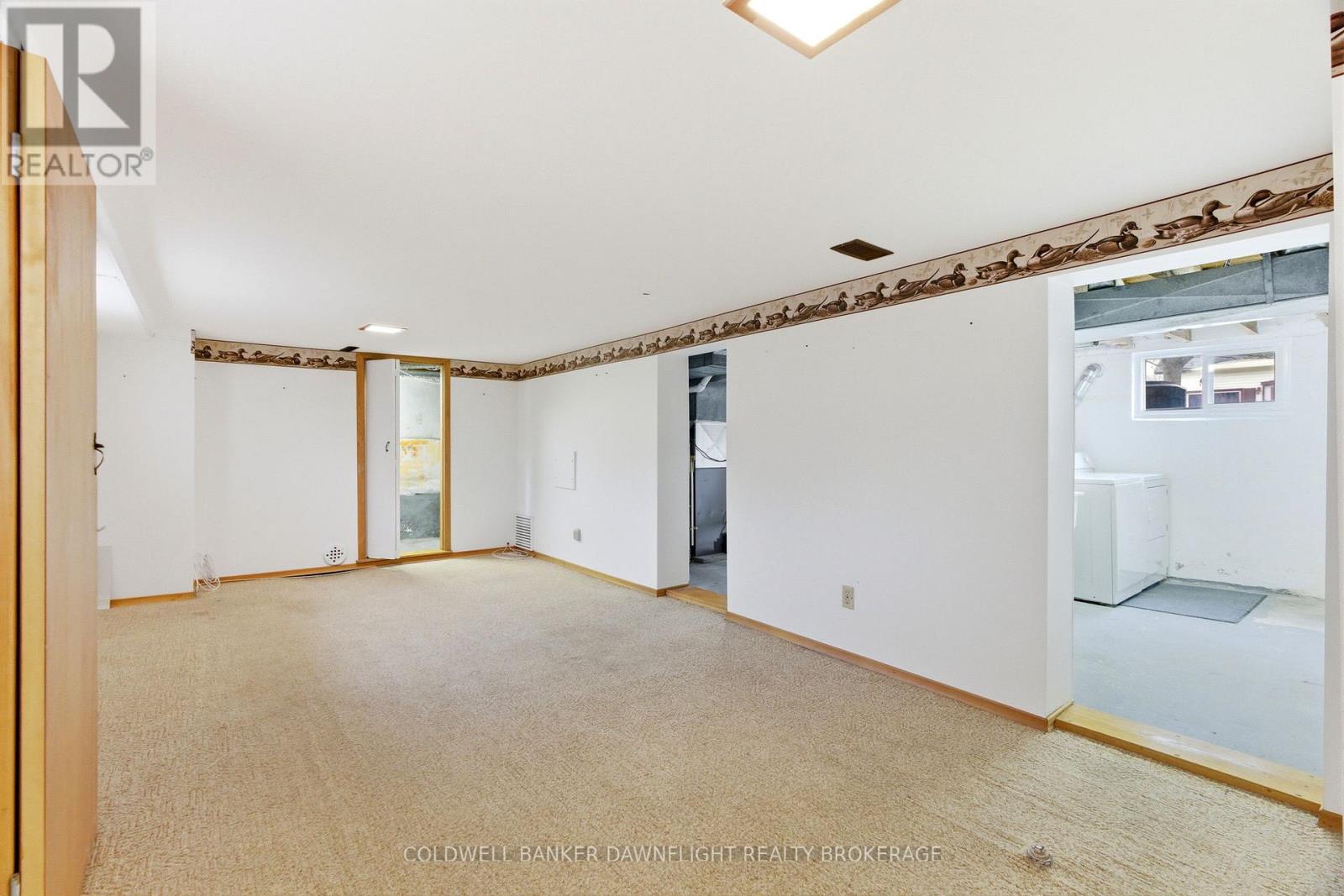 484 Carling Street, South Huron, Ontario  N0M 1S2 - Photo 37 - X13051600