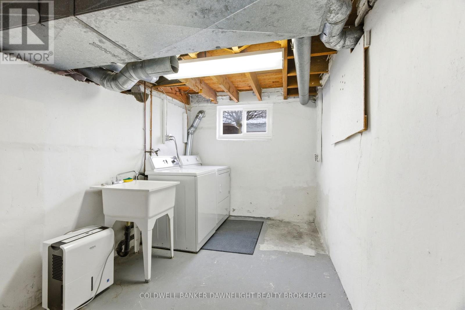 484 Carling Street, South Huron, Ontario  N0M 1S2 - Photo 38 - X13051600