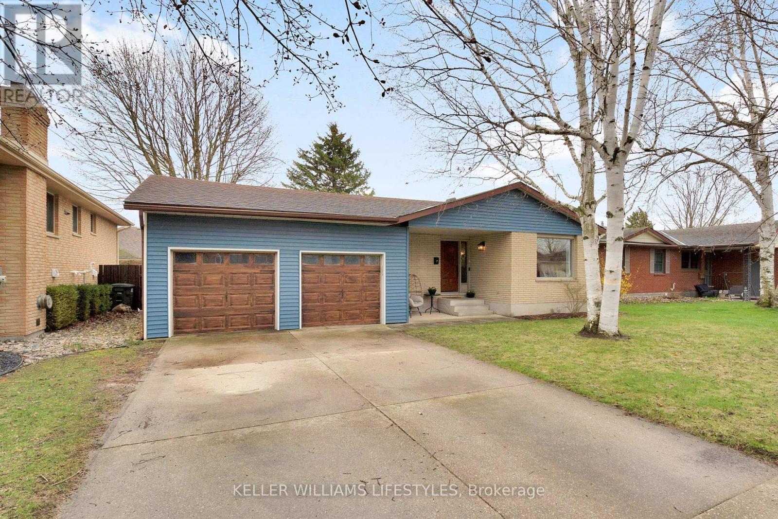 7 Locke Heights, Strathroy-Caradoc, Ontario  N7G 3X1 - Photo 2 - X13051736