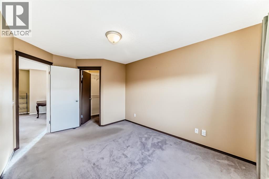 240 Prestwick Way SE, Calgary, Alberta  T2Z 2Z5 - Photo 15 - A2293982