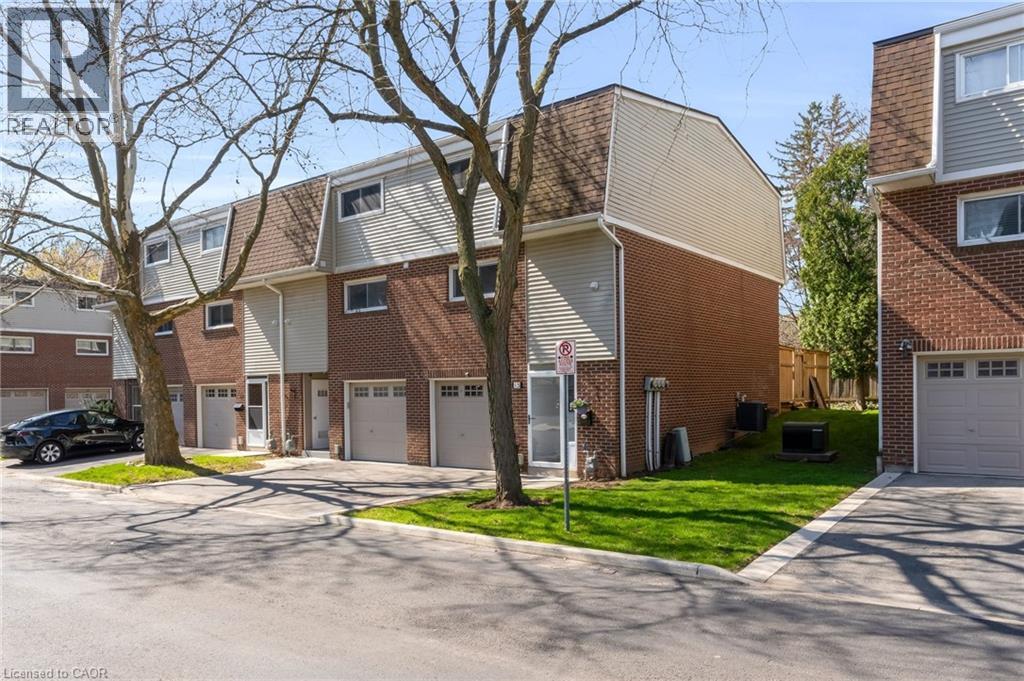 960 Warwick Court Unit# 15, Burlington, Ontario  L7T 4C5 - Photo 2 - 40824193