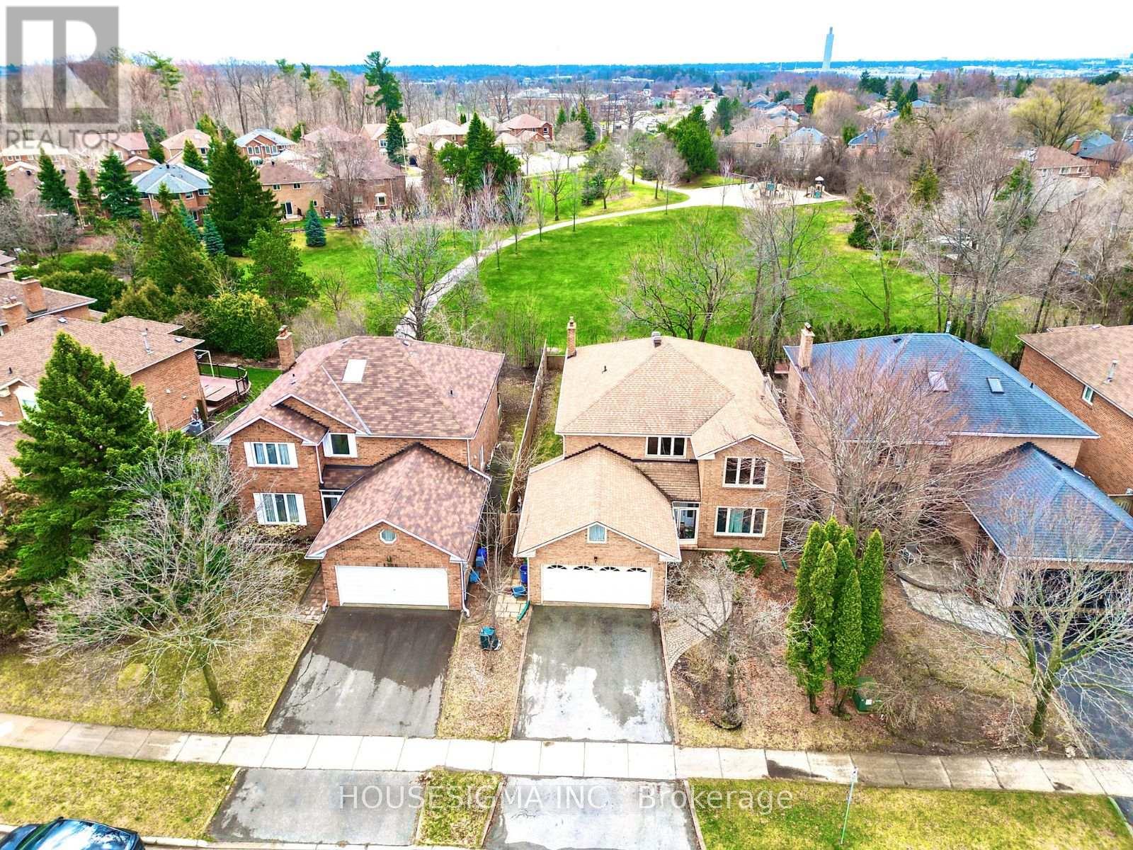 1404 WILL SCARLETT DRIVE, Oakville, Ontario