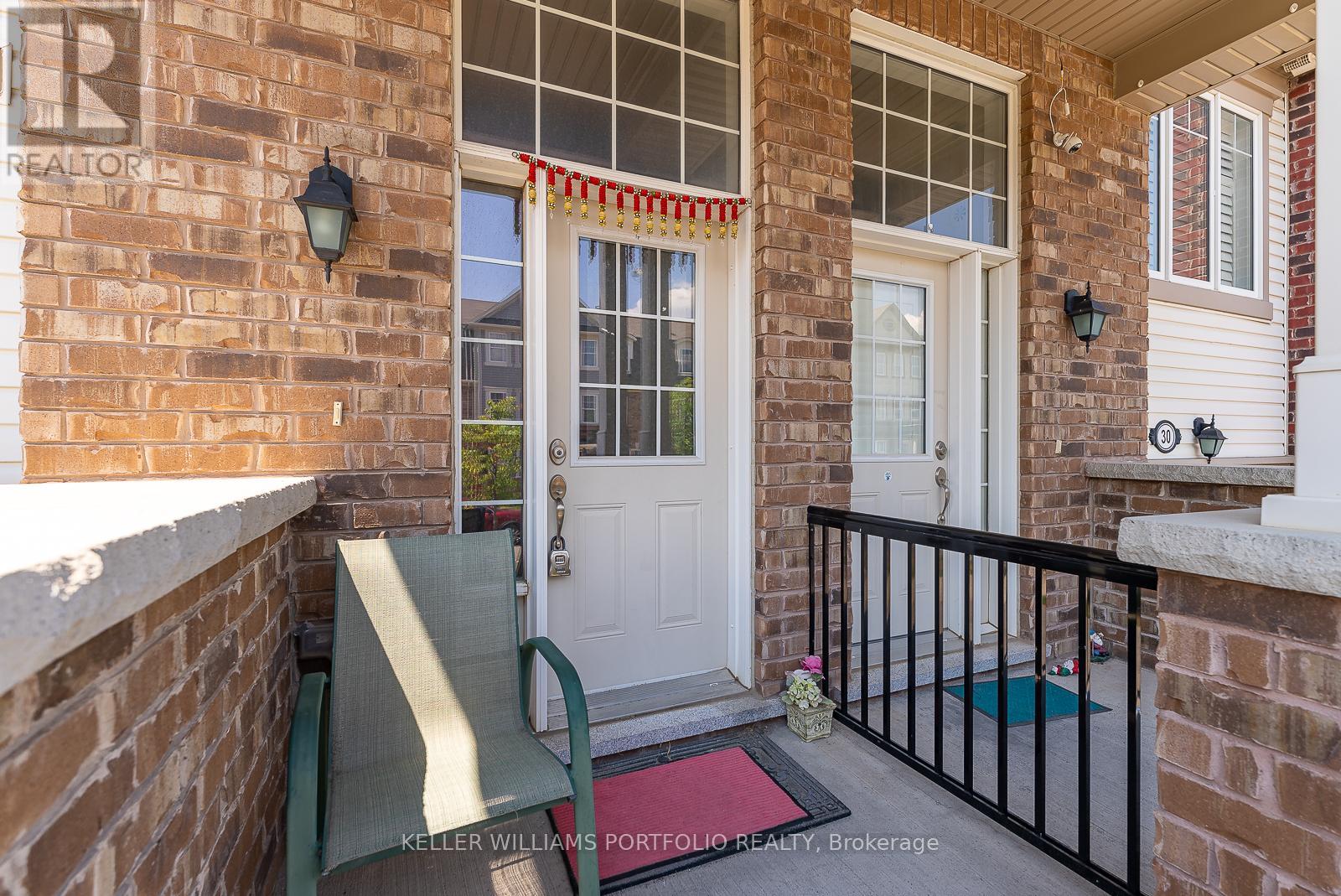 32 Affleck Road, Brampton, Ontario  L7A 3Z2 - Photo 3 - W13051450