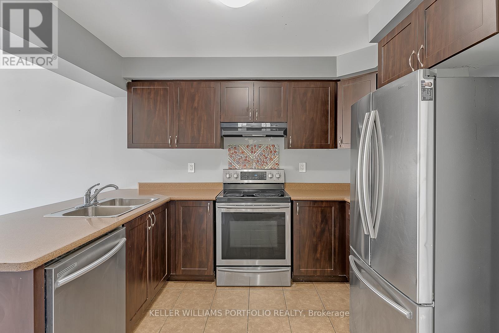 32 Affleck Road, Brampton, Ontario  L7A 3Z2 - Photo 7 - W13051450