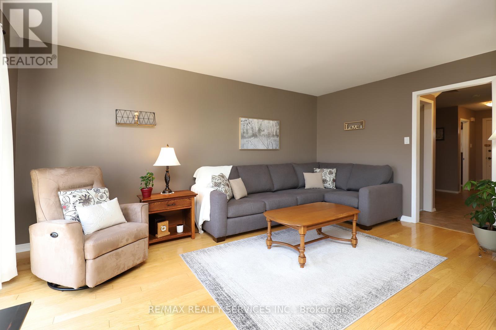 21 Shenstone Avenue, Brampton, Ontario  L6Z 2Y9 - Photo 11 - W13051514