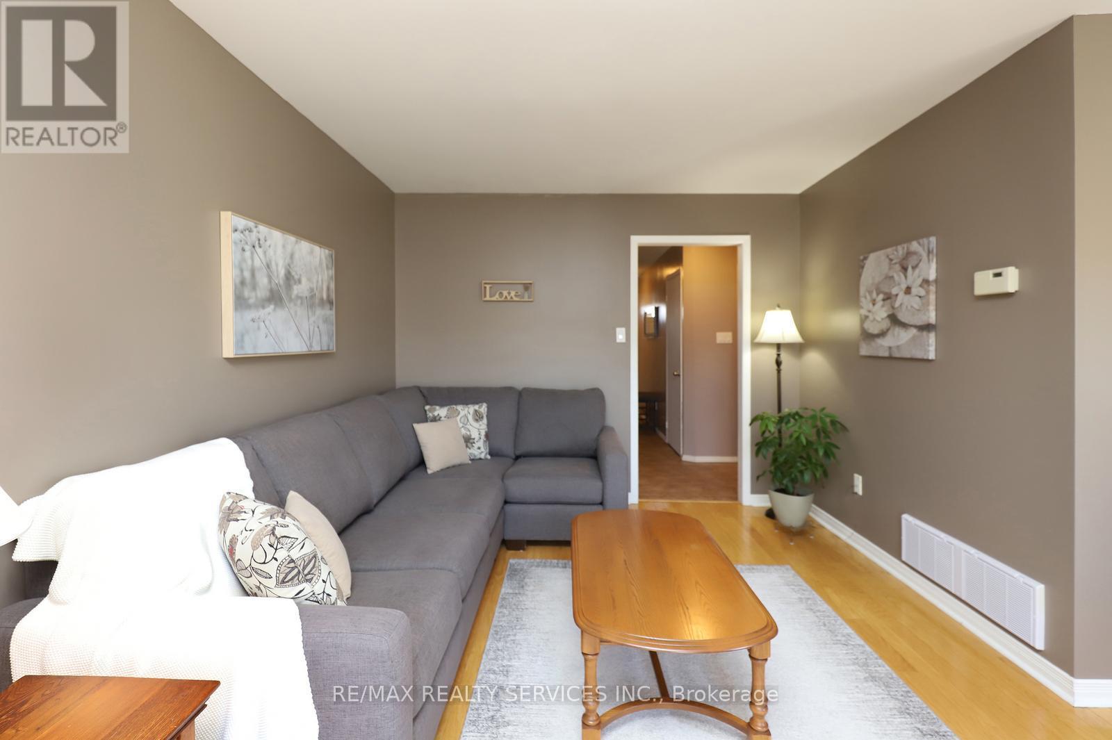 21 Shenstone Avenue, Brampton, Ontario  L6Z 2Y9 - Photo 12 - W13051514