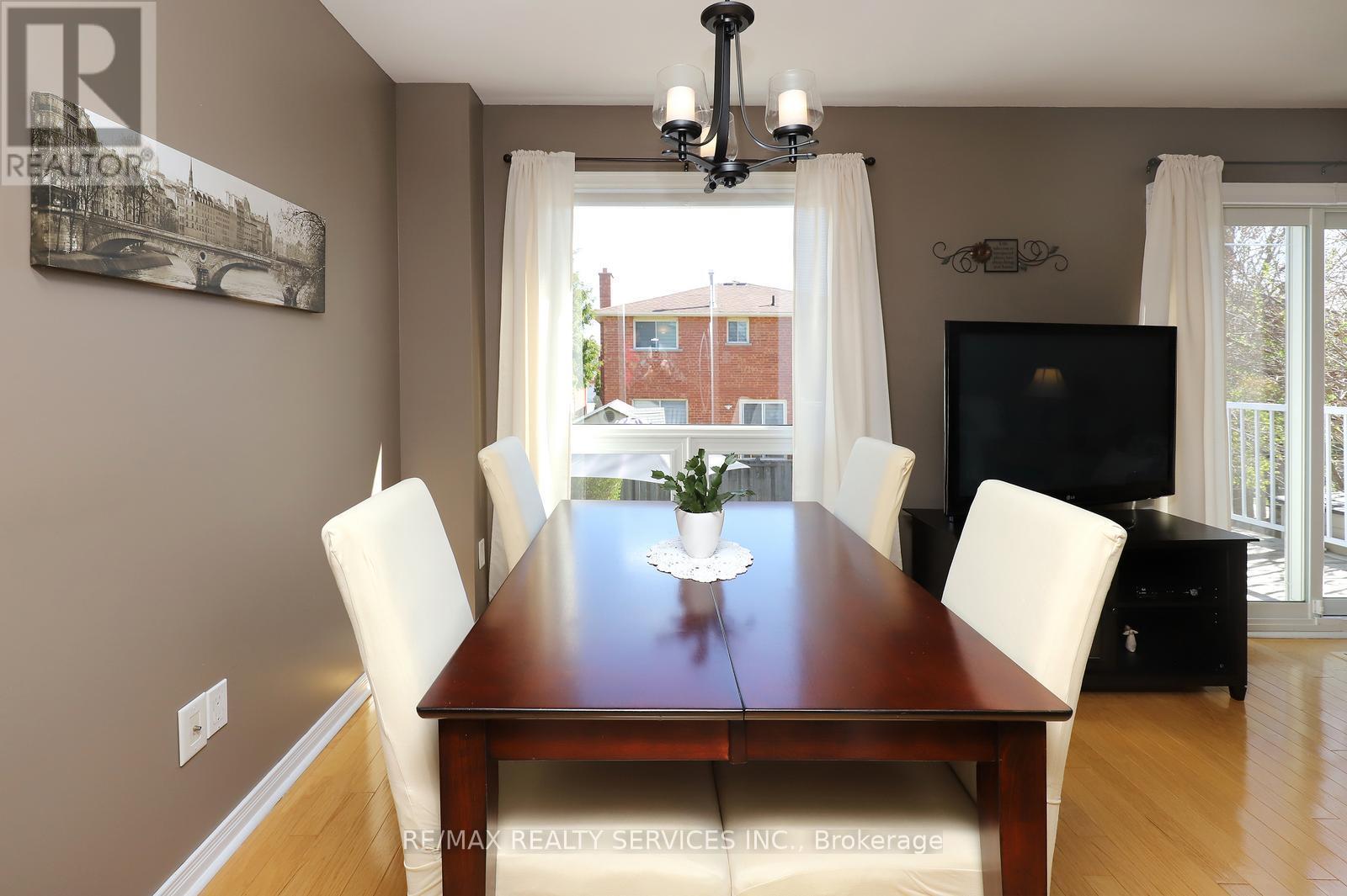 21 Shenstone Avenue, Brampton, Ontario  L6Z 2Y9 - Photo 15 - W13051514