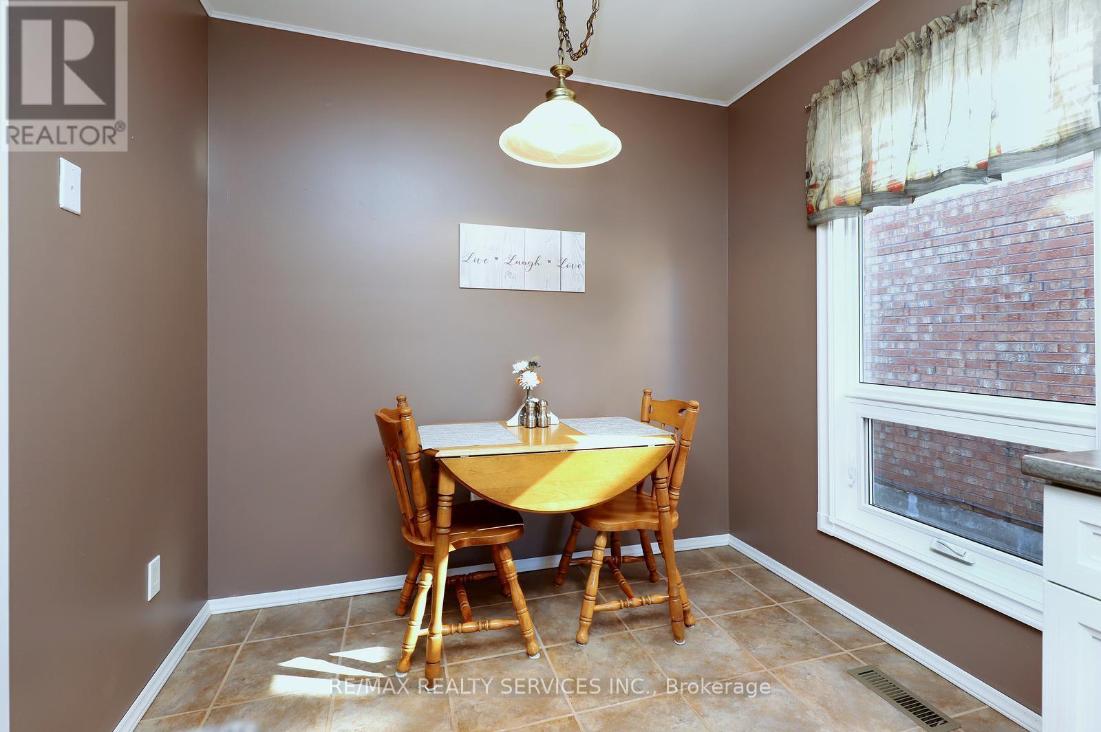 21 Shenstone Avenue, Brampton, Ontario  L6Z 2Y9 - Photo 20 - W13051514