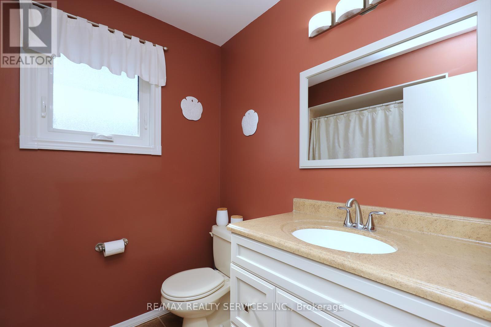 21 Shenstone Avenue, Brampton, Ontario  L6Z 2Y9 - Photo 29 - W13051514