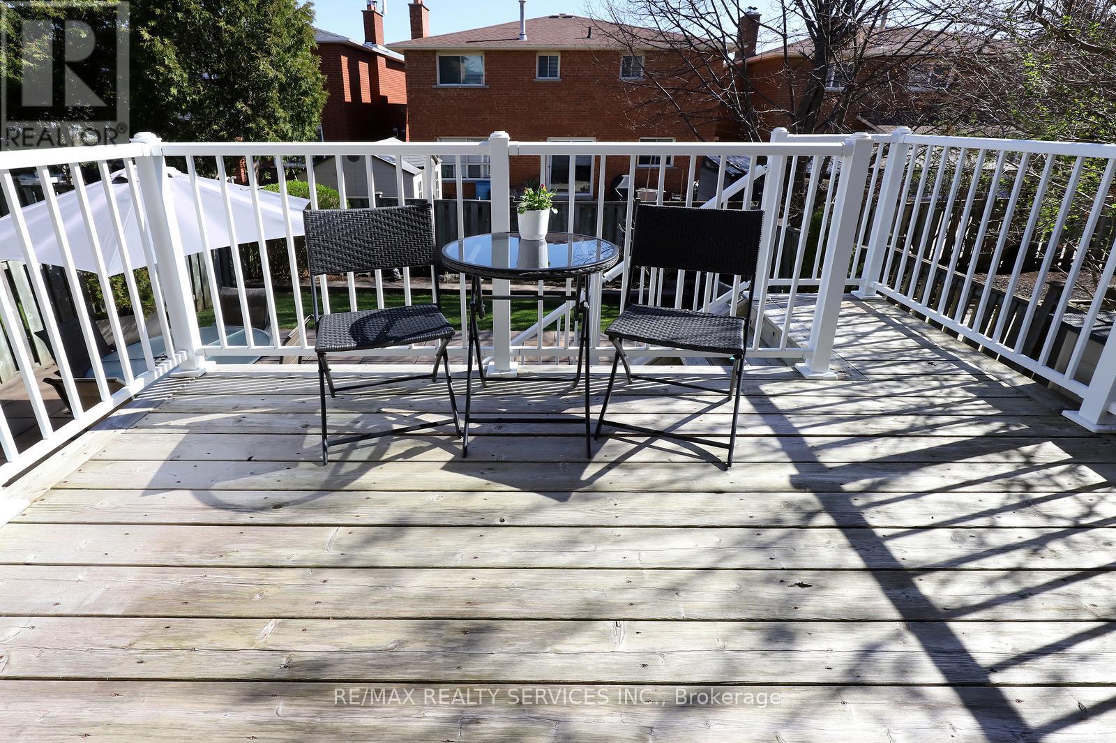 21 Shenstone Avenue, Brampton, Ontario  L6Z 2Y9 - Photo 39 - W13051514