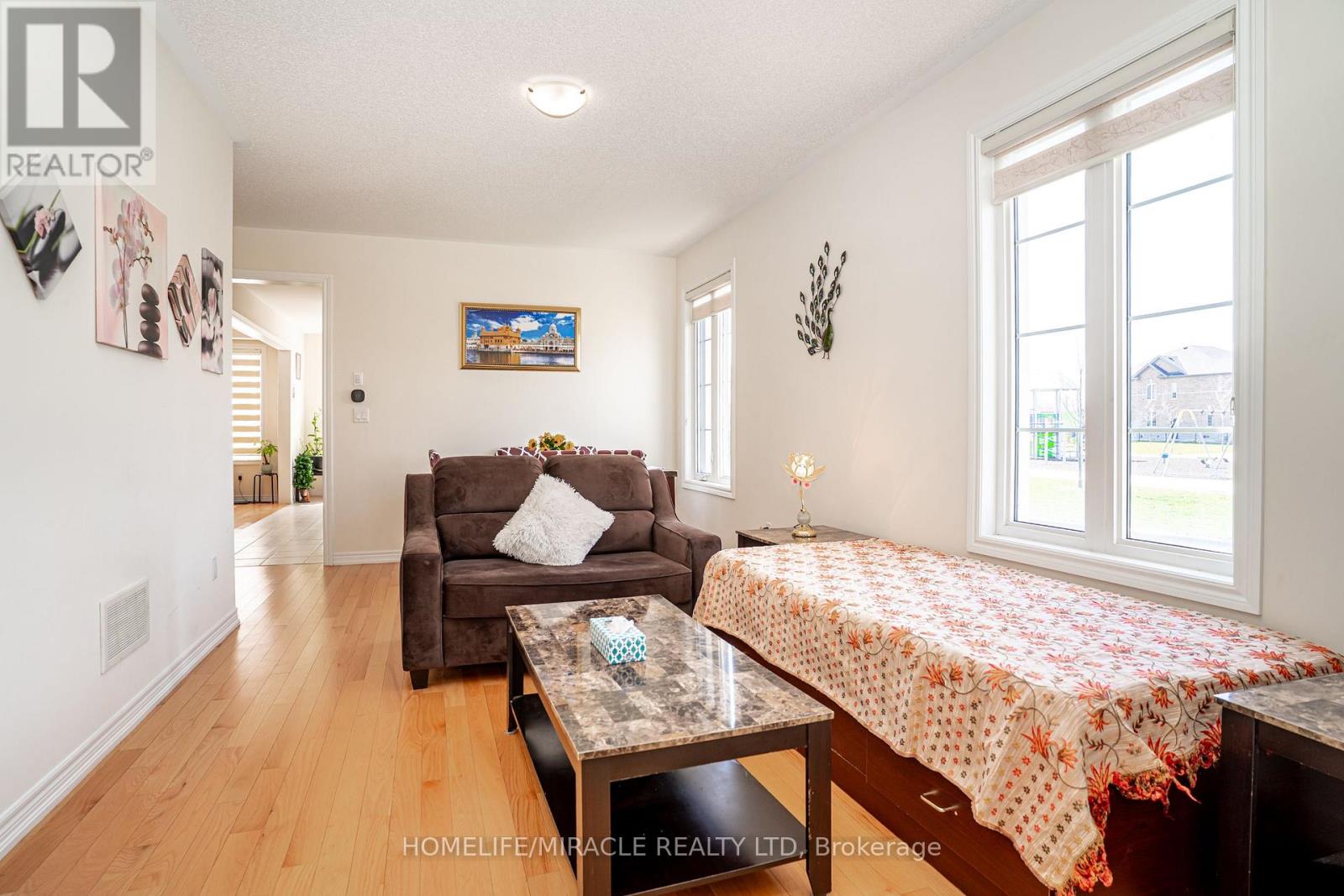 57 Brent Stephens Way, Brampton, Ontario  L7A 5B5 - Photo 7 - W13051522