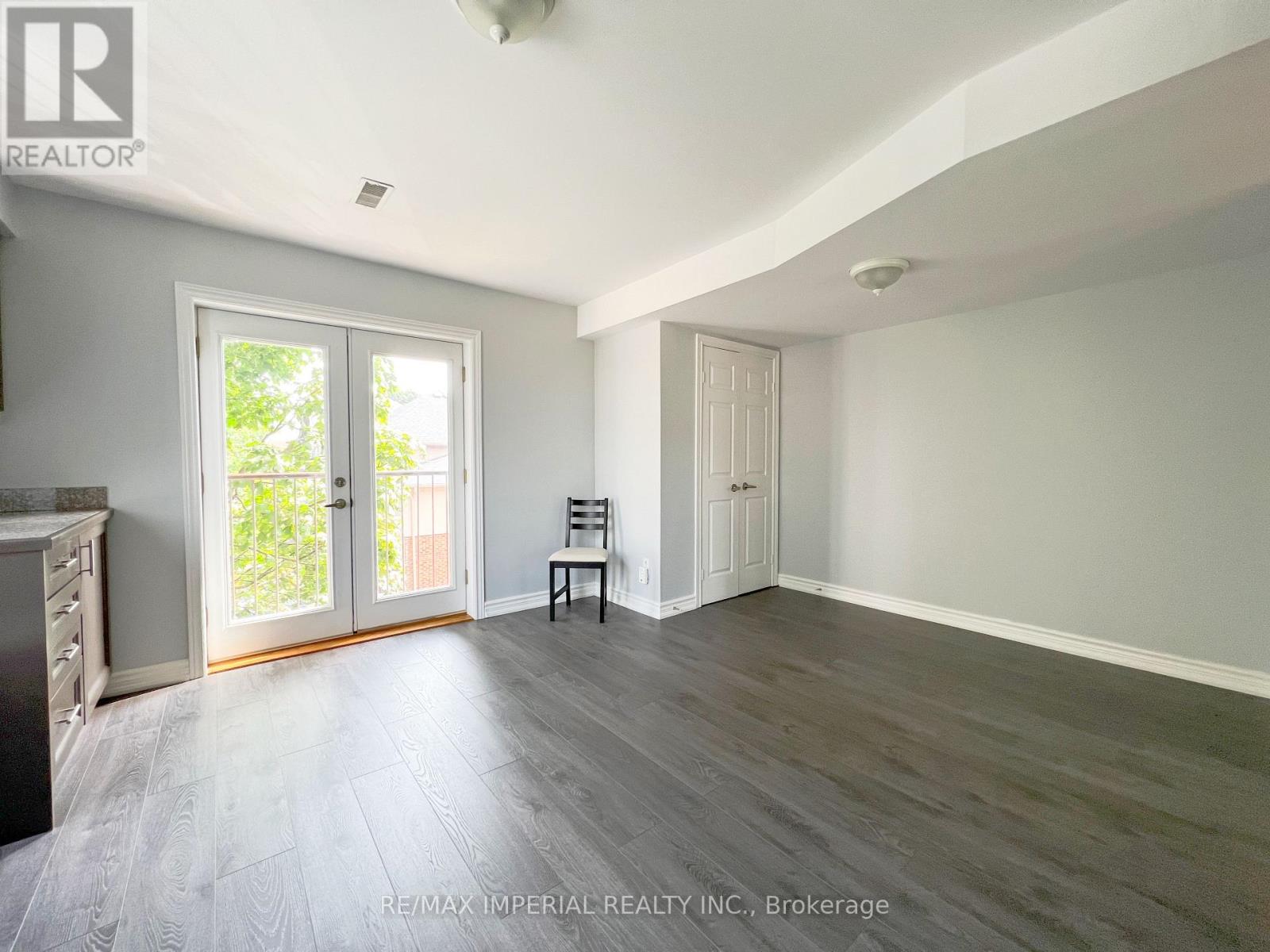 621a The Queensway, Toronto, Ontario  M8Y 1K4 - Photo 10 - W13051532