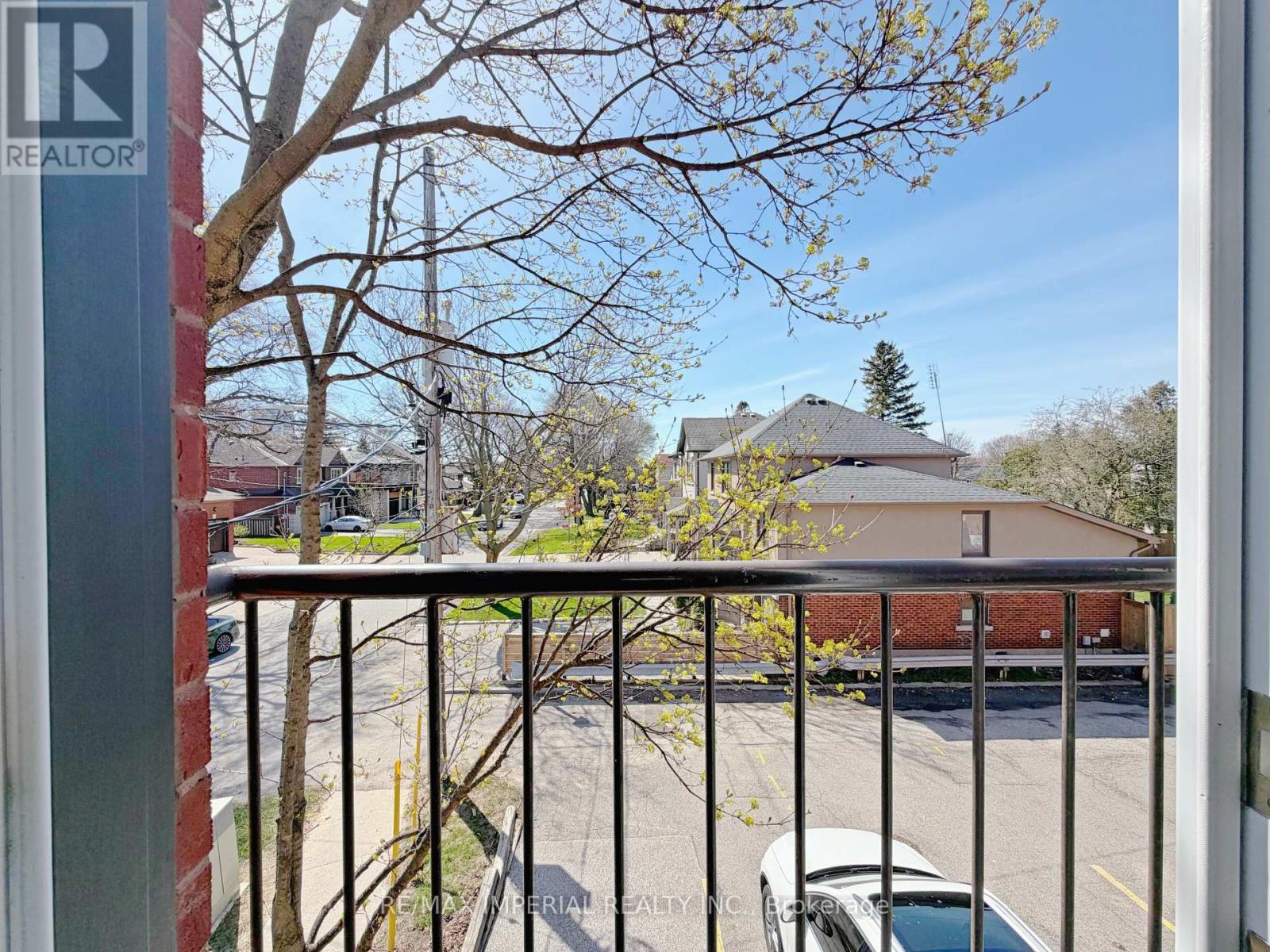 621a The Queensway, Toronto, Ontario  M8Y 1K4 - Photo 12 - W13051532