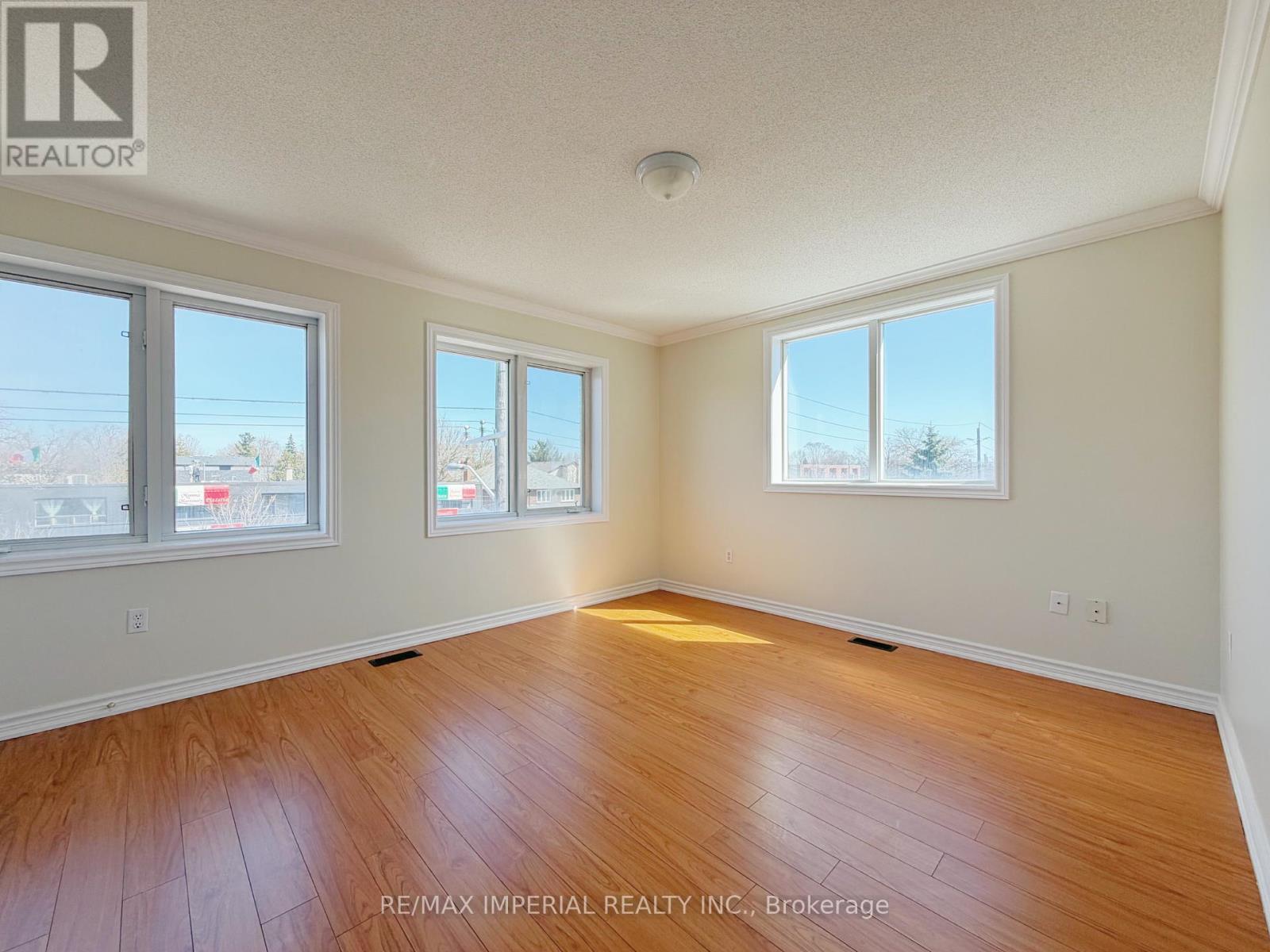 621a The Queensway, Toronto, Ontario  M8Y 1K4 - Photo 16 - W13051532