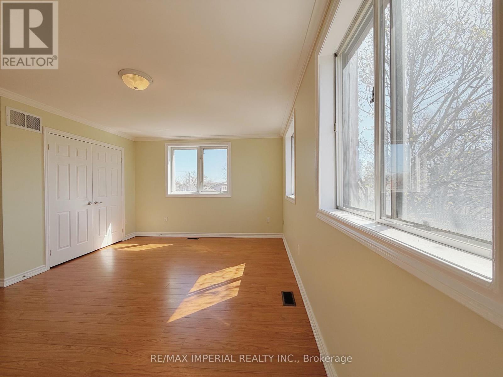 621a The Queensway, Toronto, Ontario  M8Y 1K4 - Photo 27 - W13051532