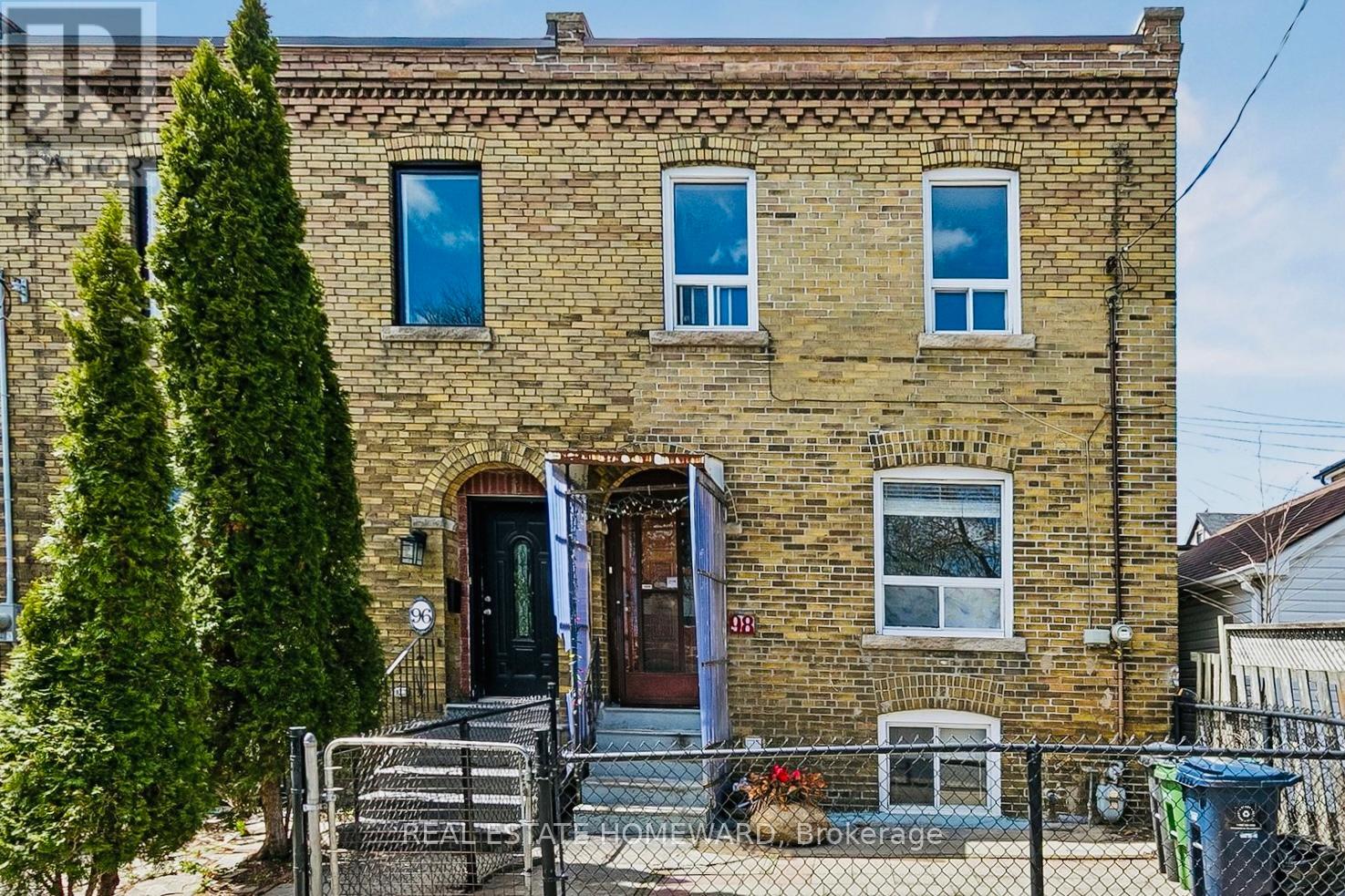 98 VIA ITALIA, Toronto, Ontario