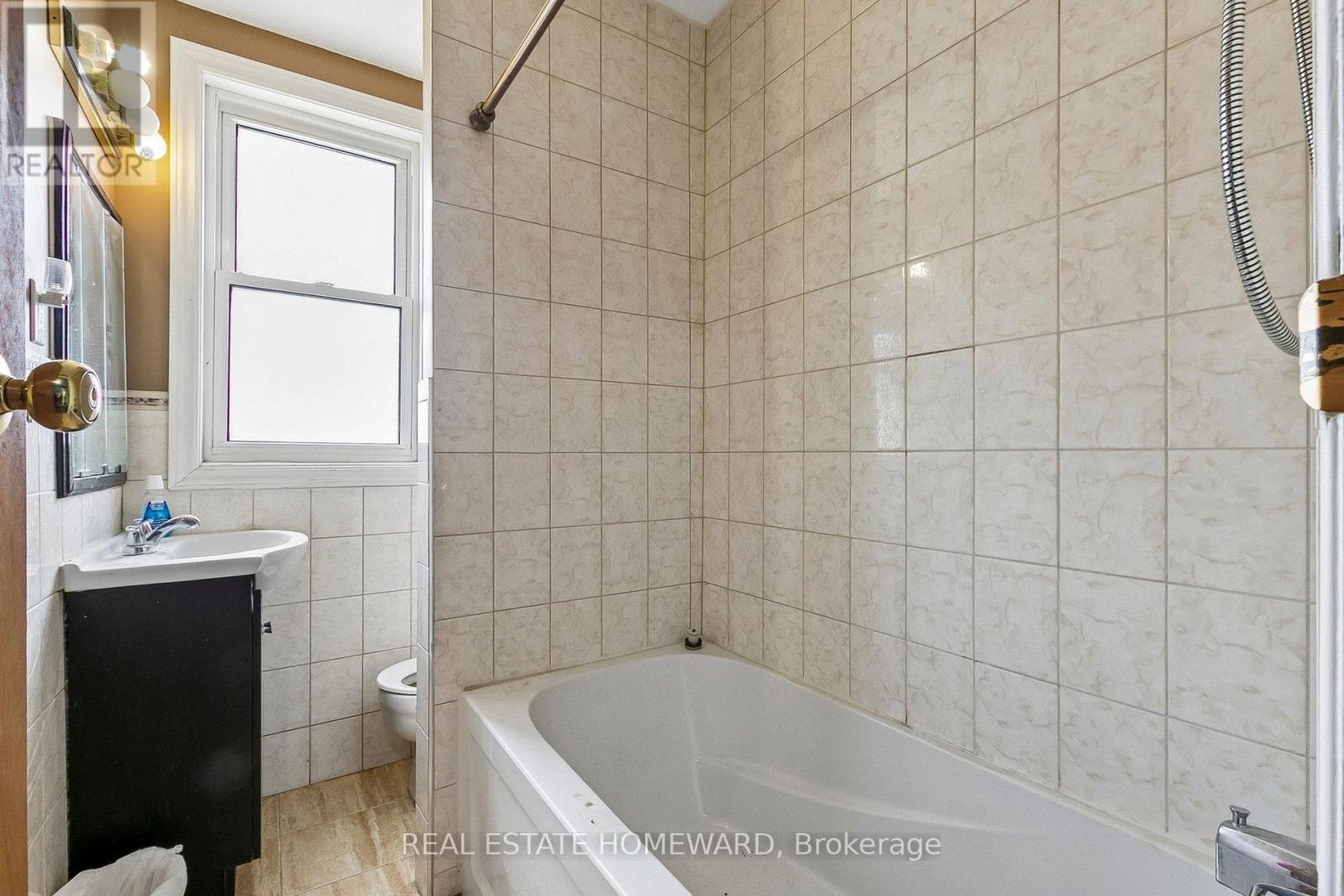 98 Via Italia, Toronto, Ontario  M6H 3R8 - Photo 20 - W13051534