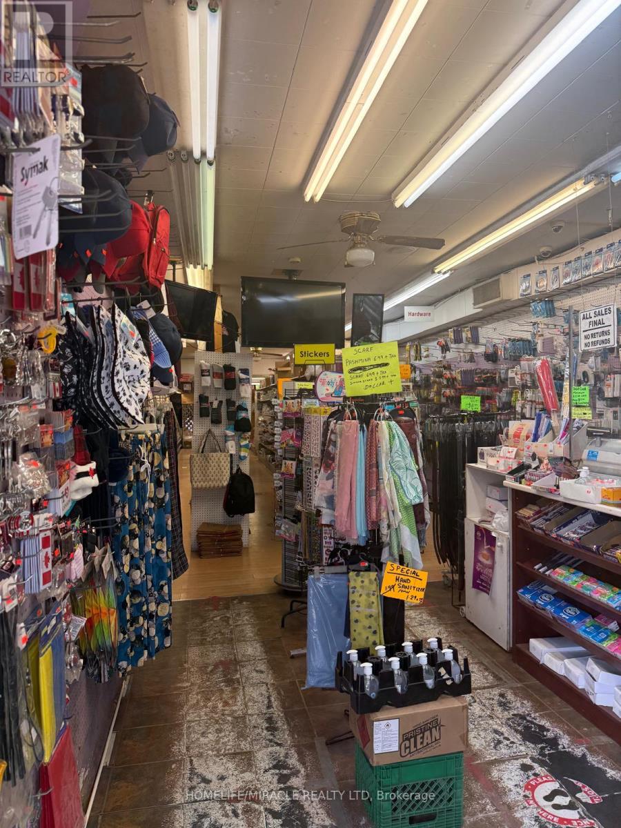 2212 Bloor Street, Toronto, Ontario  M6S 1N4 - Photo 2 - W13051542