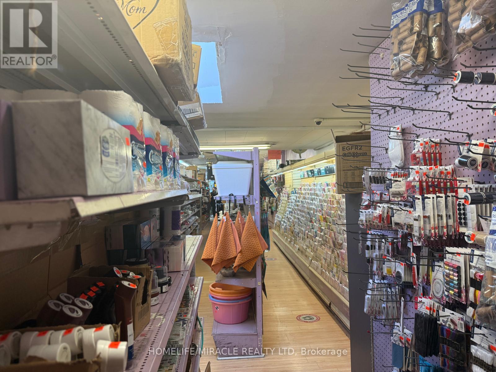 2212 Bloor Street, Toronto, Ontario  M6S 1N4 - Photo 6 - W13051542