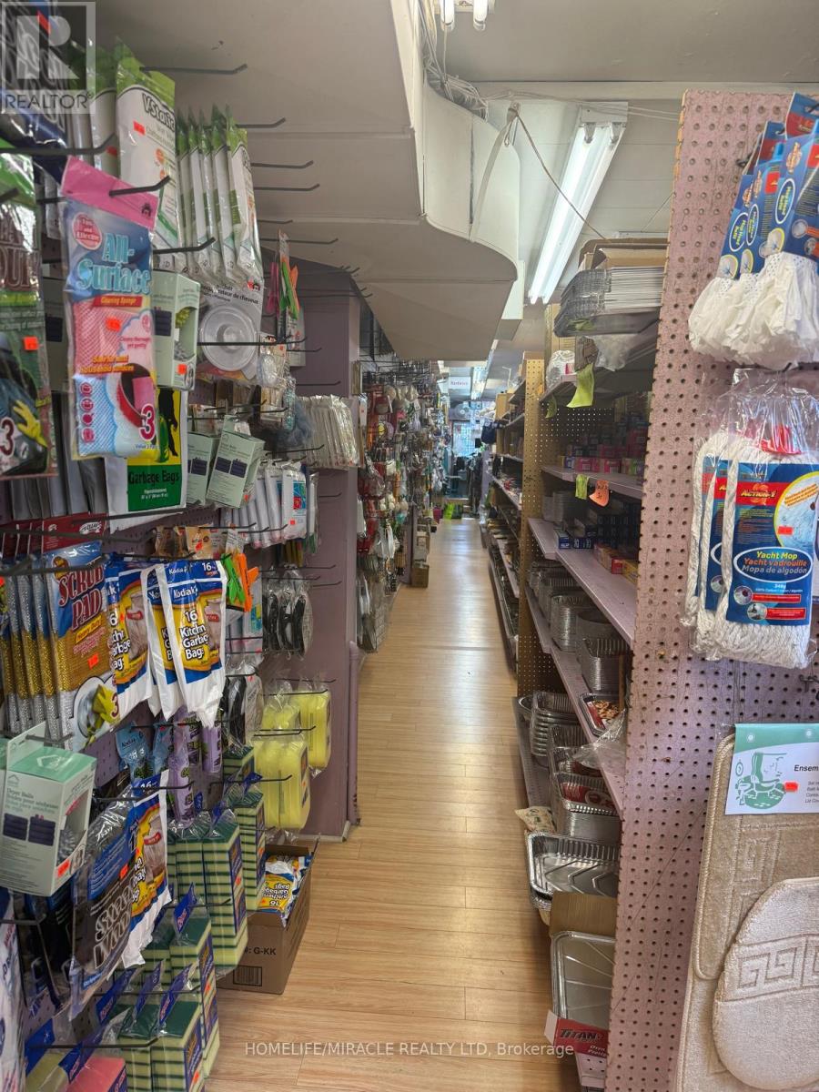 2212 Bloor Street, Toronto, Ontario  M6S 1N4 - Photo 7 - W13051542