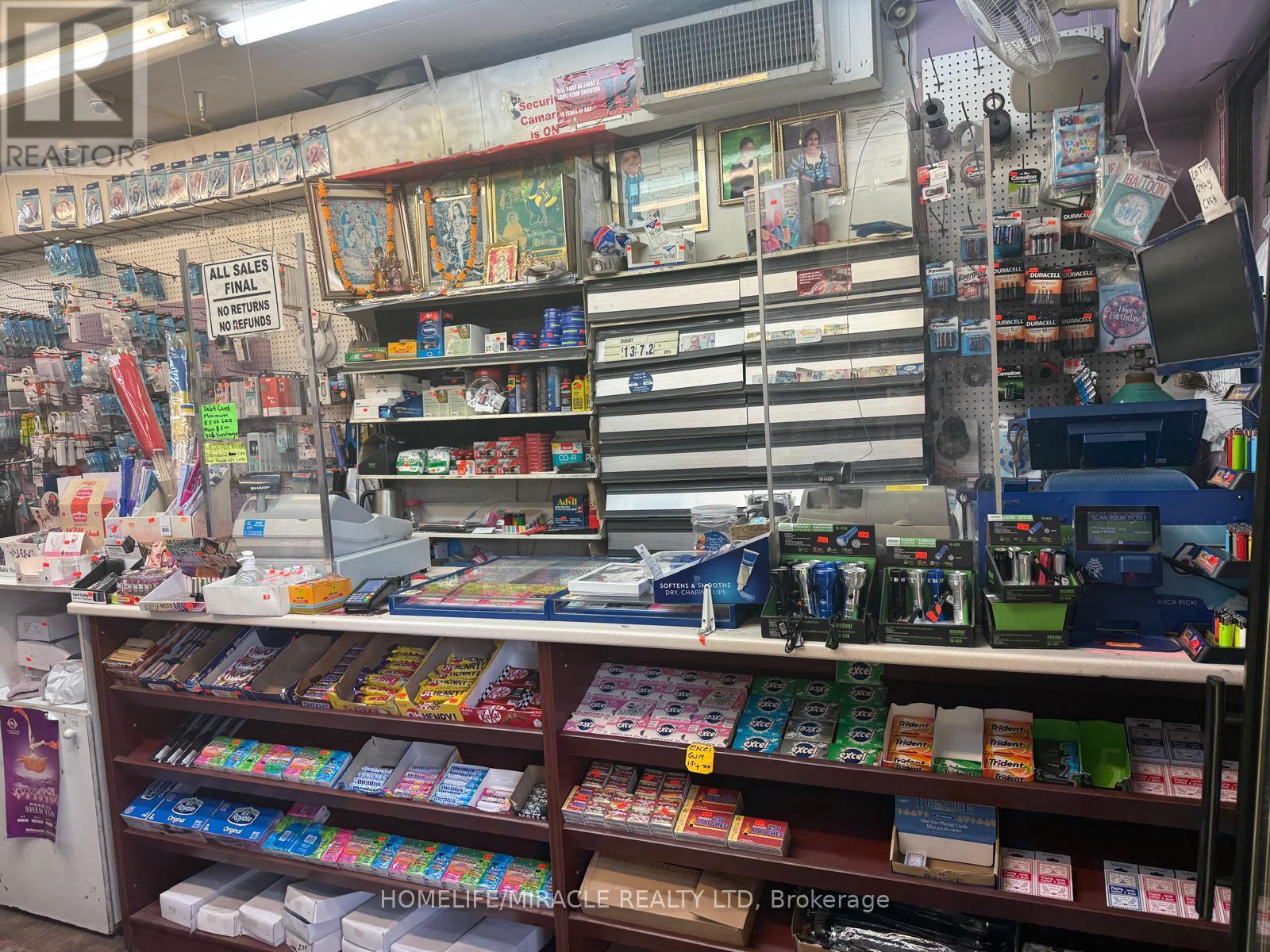 2212 Bloor Street, Toronto, Ontario  M6S 1N4 - Photo 8 - W13051542