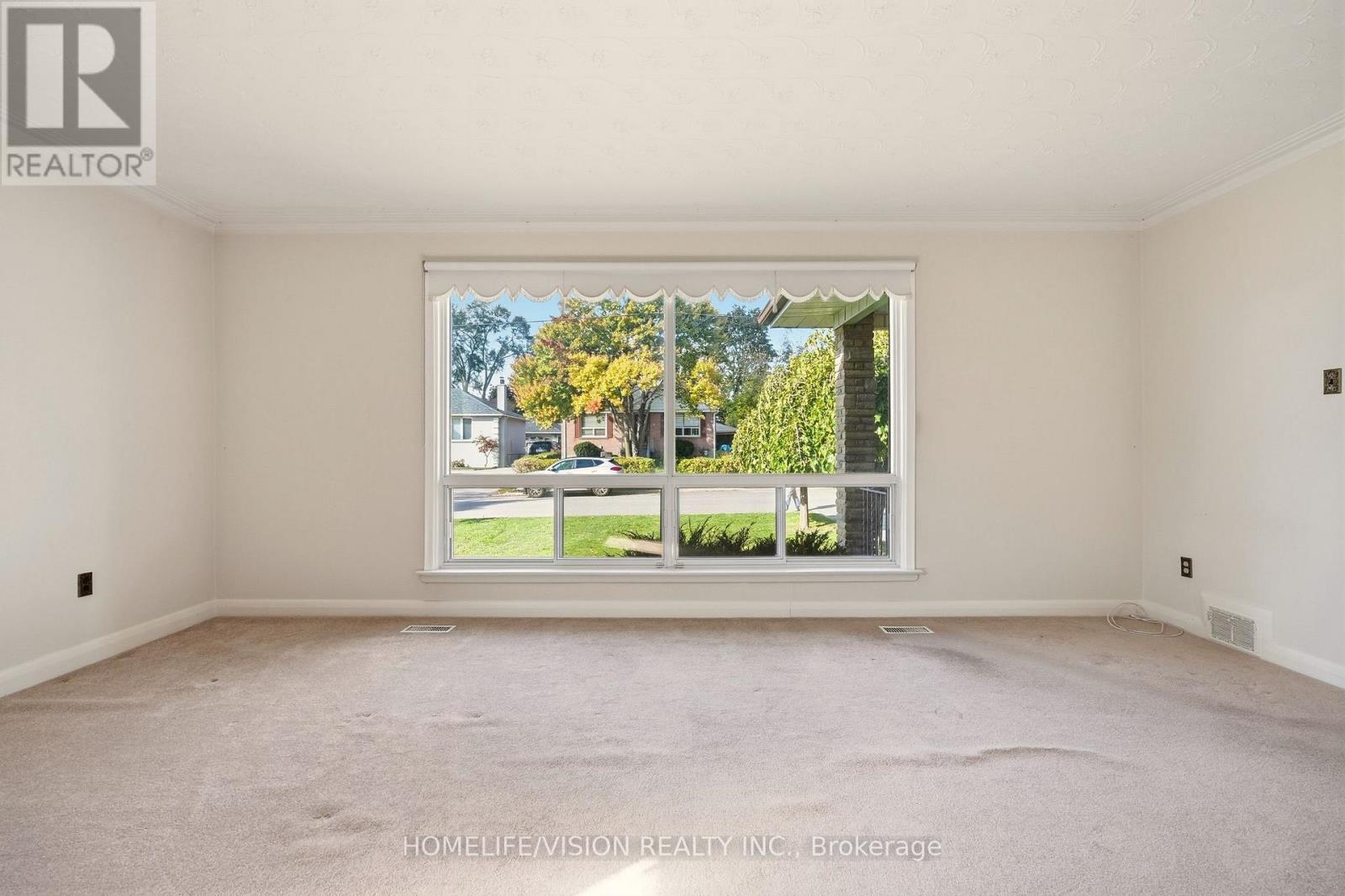 239 Epsom Downs Drive, Toronto, Ontario  M3M 1T3 - Photo 17 - W13051584