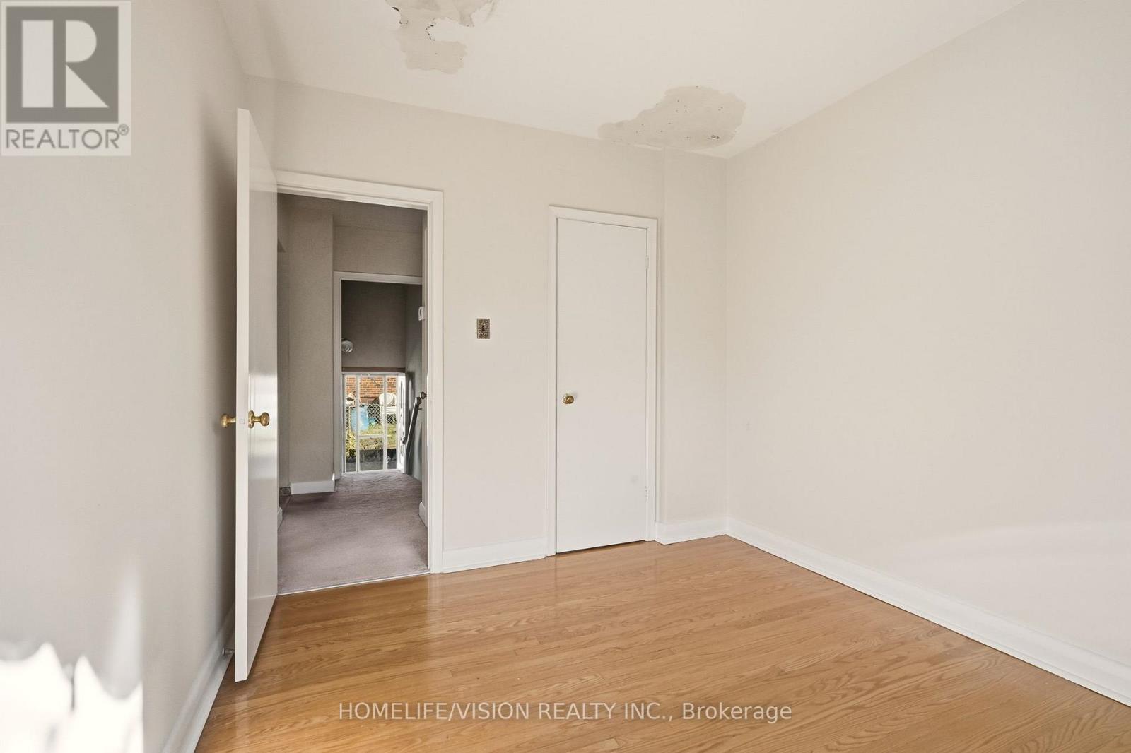 239 Epsom Downs Drive, Toronto, Ontario  M3M 1T3 - Photo 23 - W13051584