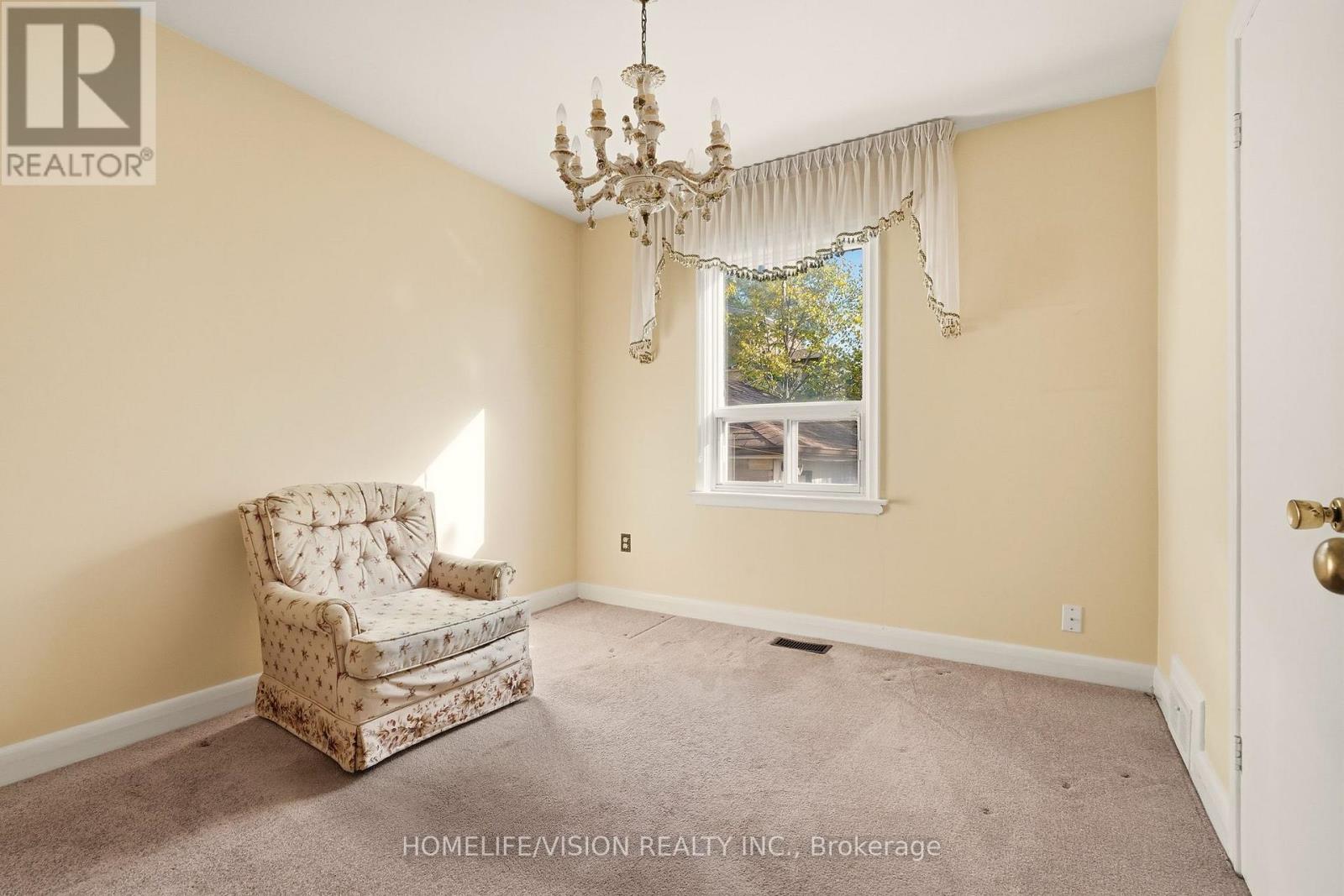 239 Epsom Downs Drive, Toronto, Ontario  M3M 1T3 - Photo 27 - W13051584