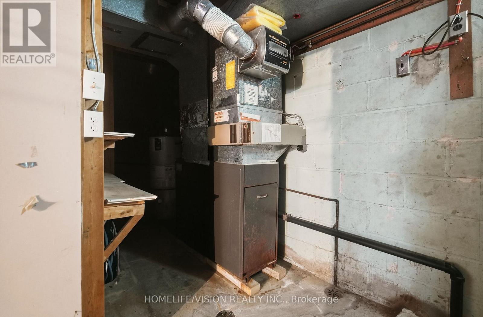 239 Epsom Downs Drive, Toronto, Ontario  M3M 1T3 - Photo 47 - W13051584