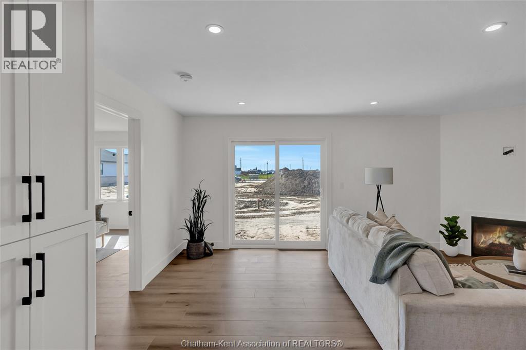 27 Cornerstone Place, Chatham, Ontario  N7M 0V8 - Photo 8 - 26009249