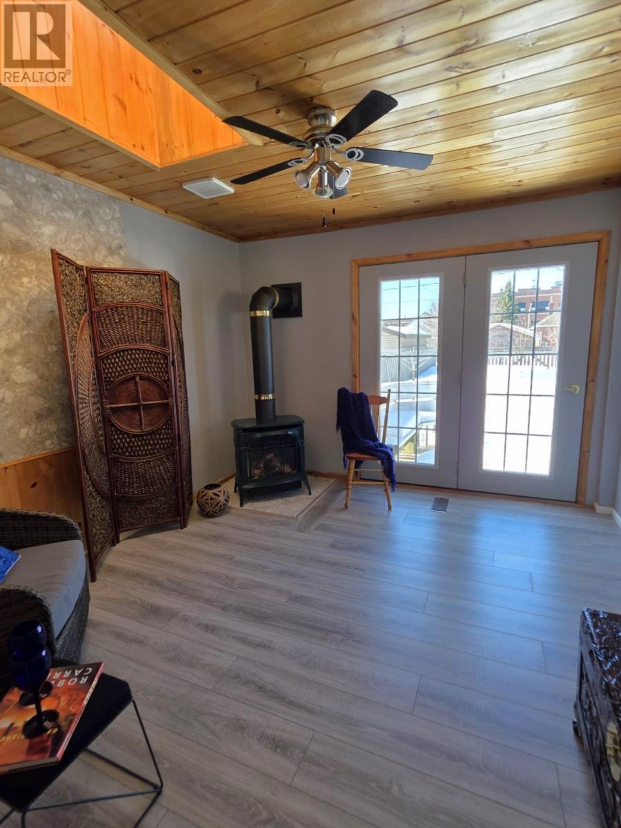 1317 Home Ave, Thunder Bay, Ontario  P7E 3B8 - Photo 14 - TB2600753