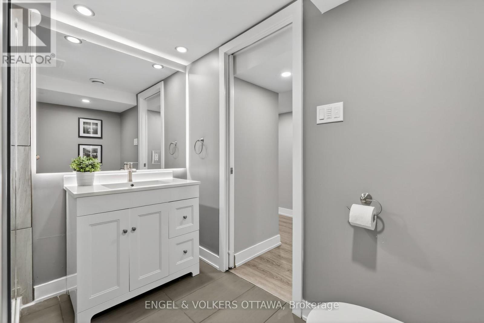 754 Cork Street, Ottawa, Ontario  K1G 1X9 - Photo 34 - X13051728