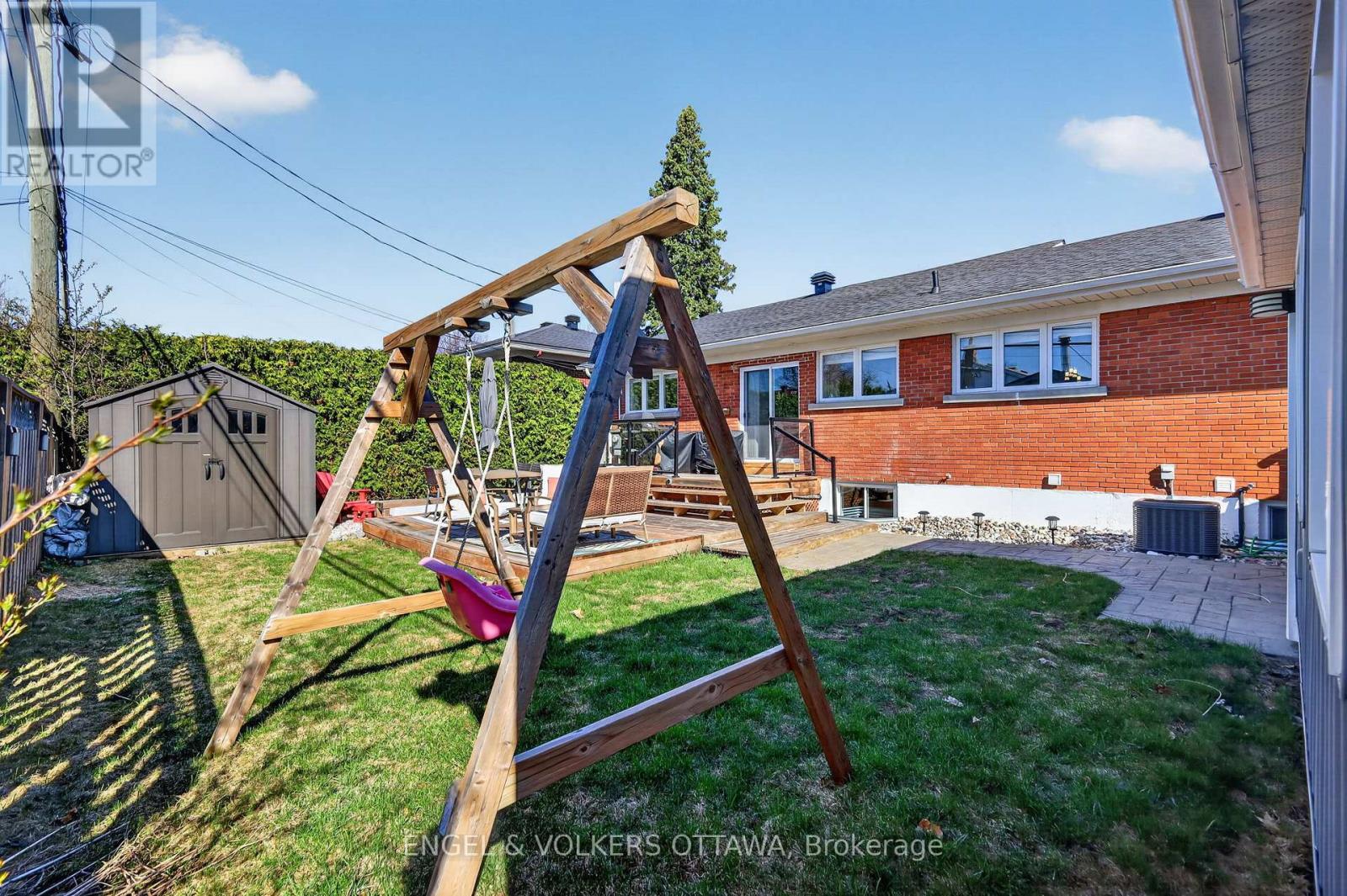 754 Cork Street, Ottawa, Ontario  K1G 1X9 - Photo 39 - X13051728