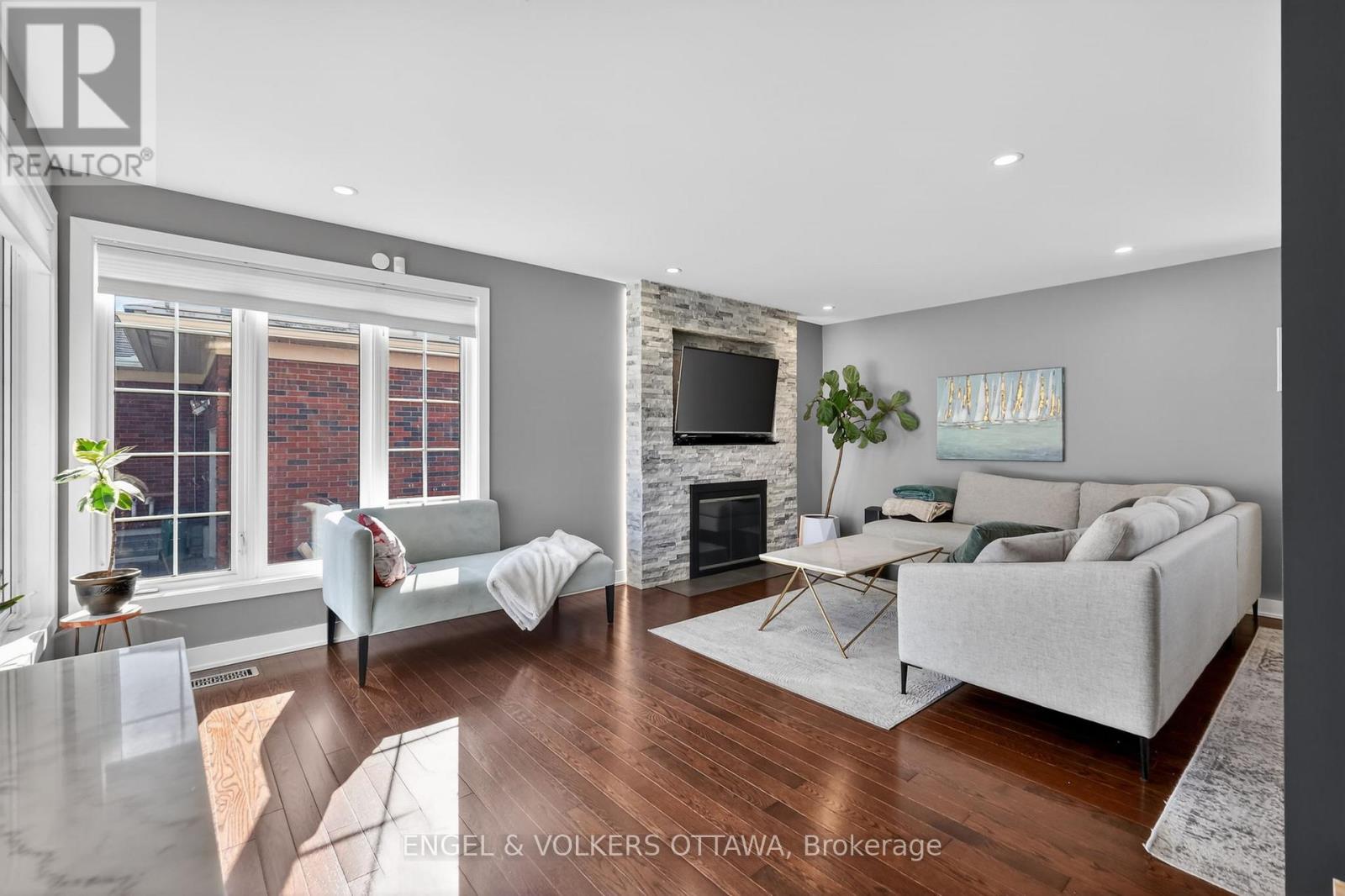 754 Cork Street, Ottawa, Ontario  K1G 1X9 - Photo 5 - X13051728