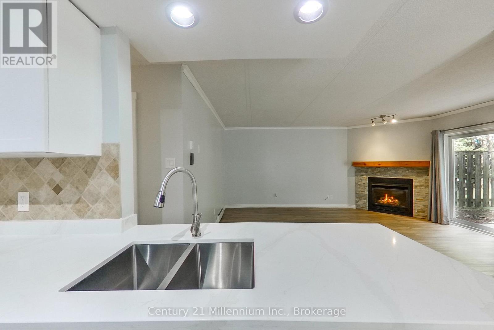 193 - 49 Trott Boulevard, Collingwood, Ontario  L9Y 5B8 - Photo 28 - S13029946