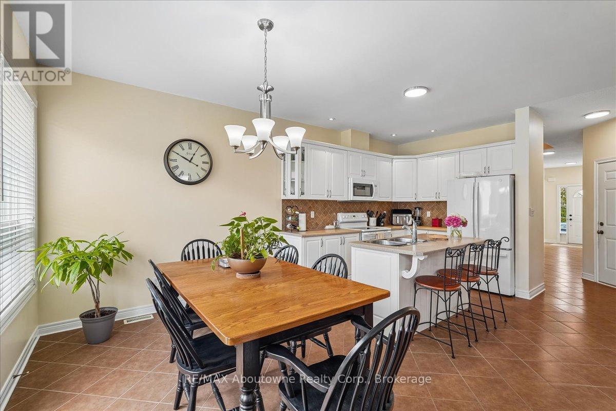 4679 Webb Street, Burlington, Ontario  L7M 0E3 - Photo 11 - W13051632