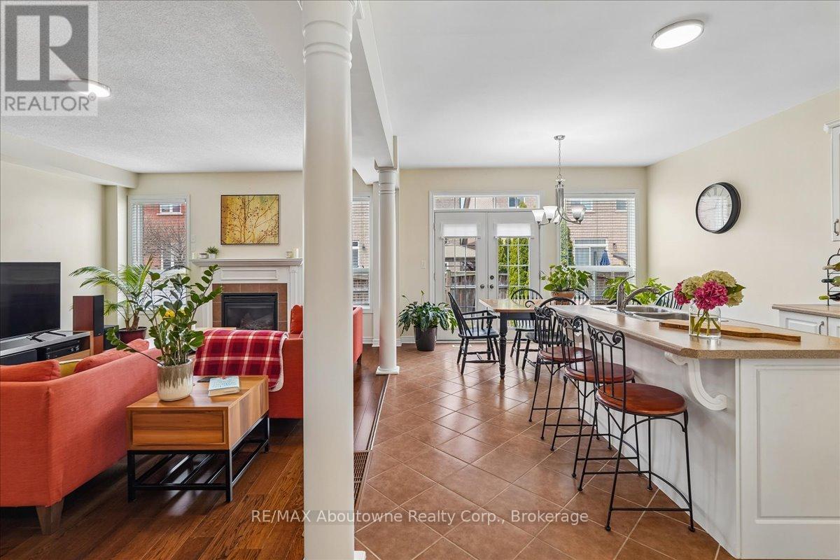 4679 Webb Street, Burlington, Ontario  L7M 0E3 - Photo 8 - W13051632