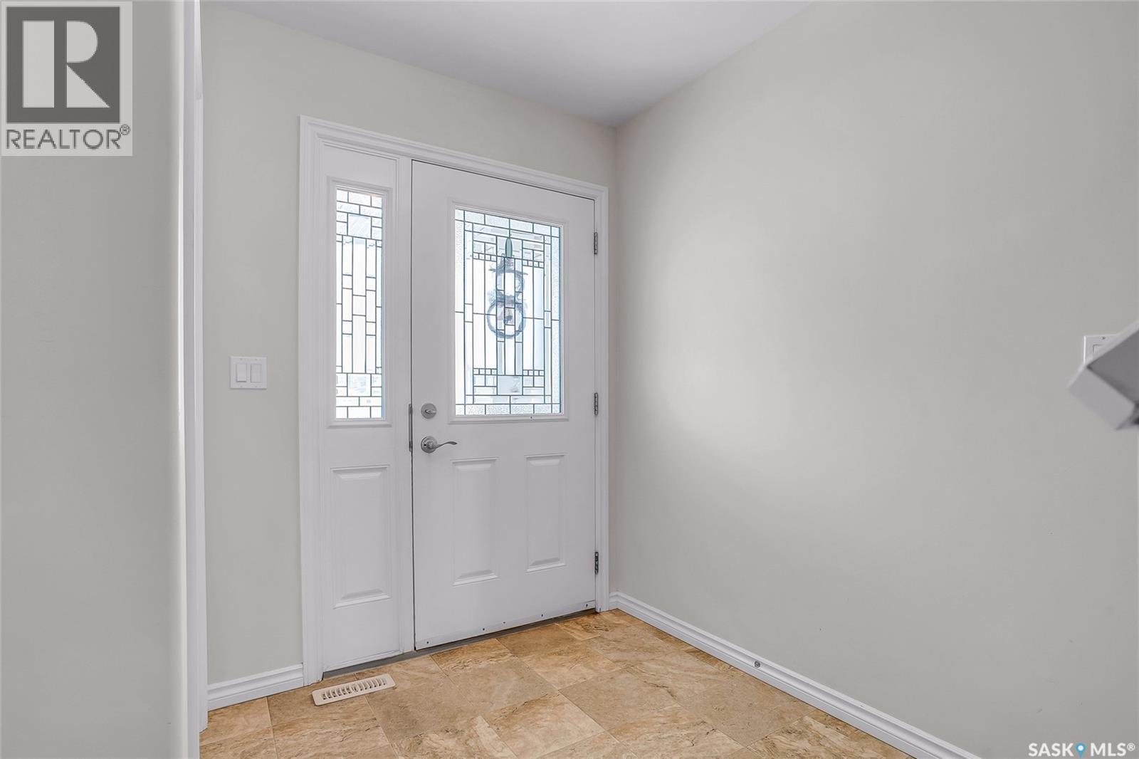 706 250 Palliser Court, Saskatoon, Saskatchewan  S7L 4Y6 - Photo 8 - SK034015