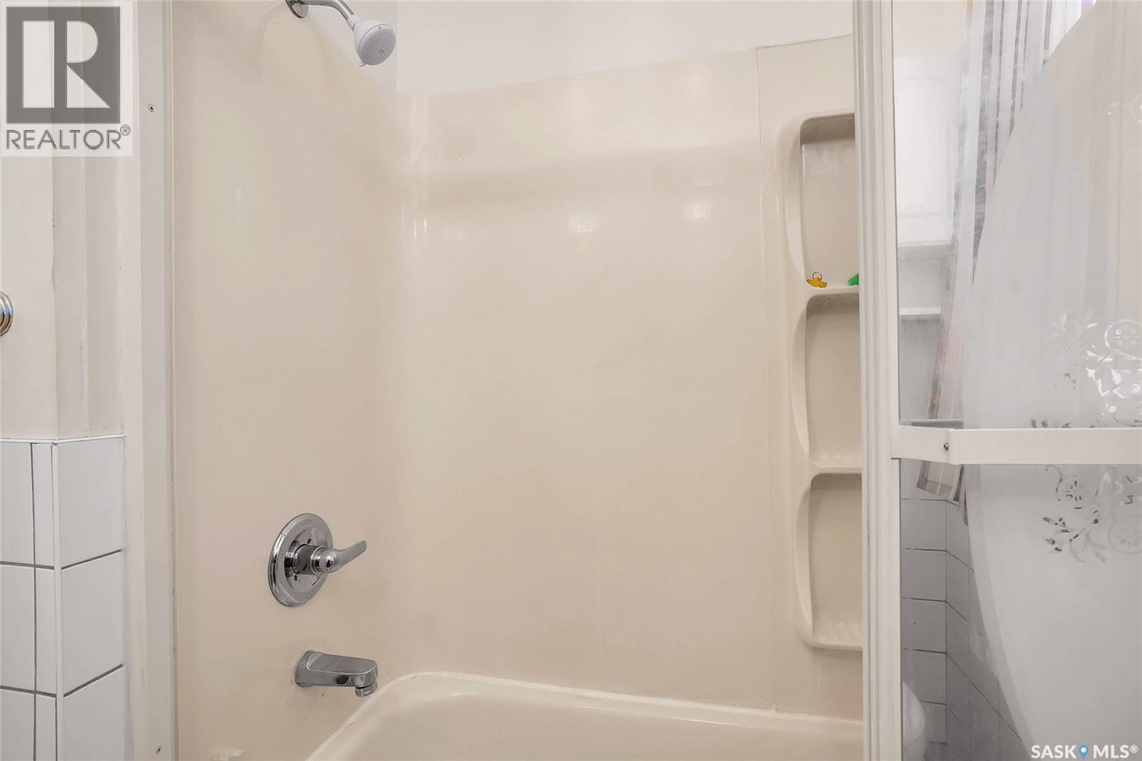 1532 Cairns Avenue, Saskatoon, Saskatchewan  S7H 2H6 - Photo 39 - SK034014