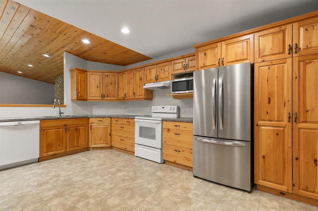 64 Giesbrecht Street, Steinbach, Manitoba  R5G 2B7 - Photo 13 - 202608517