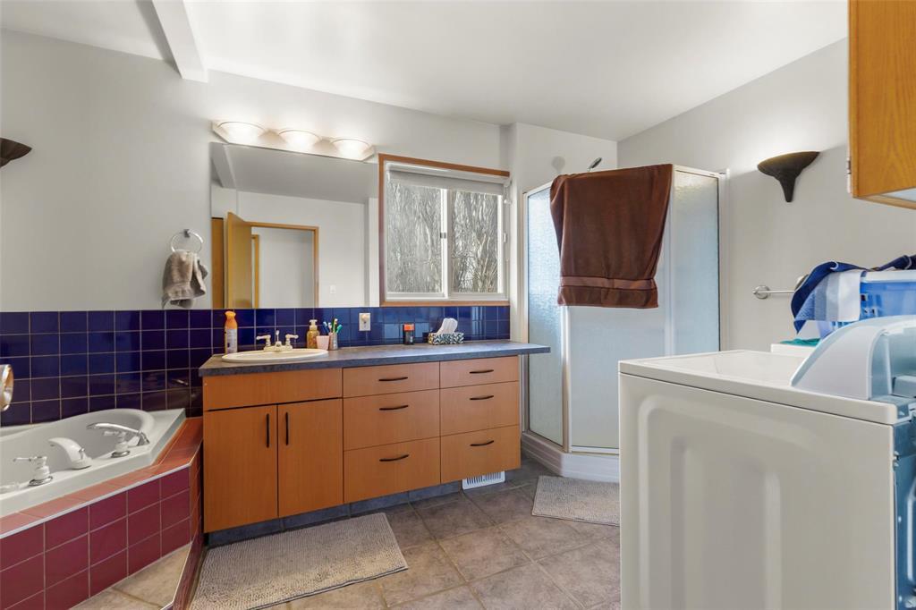 64 Giesbrecht Street, Steinbach, Manitoba  R5G 2B7 - Photo 17 - 202608517