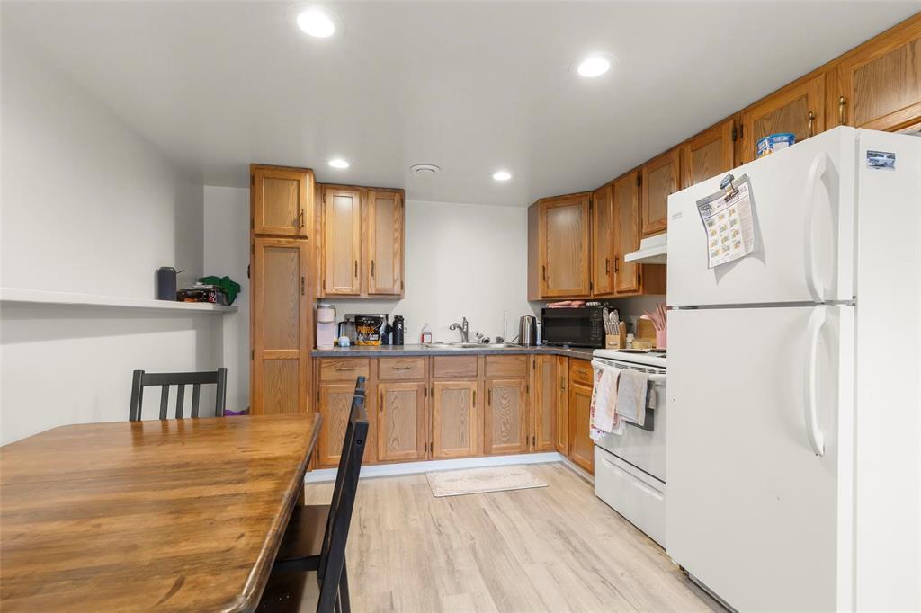 64 Giesbrecht Street, Steinbach, Manitoba  R5G 2B7 - Photo 25 - 202608517