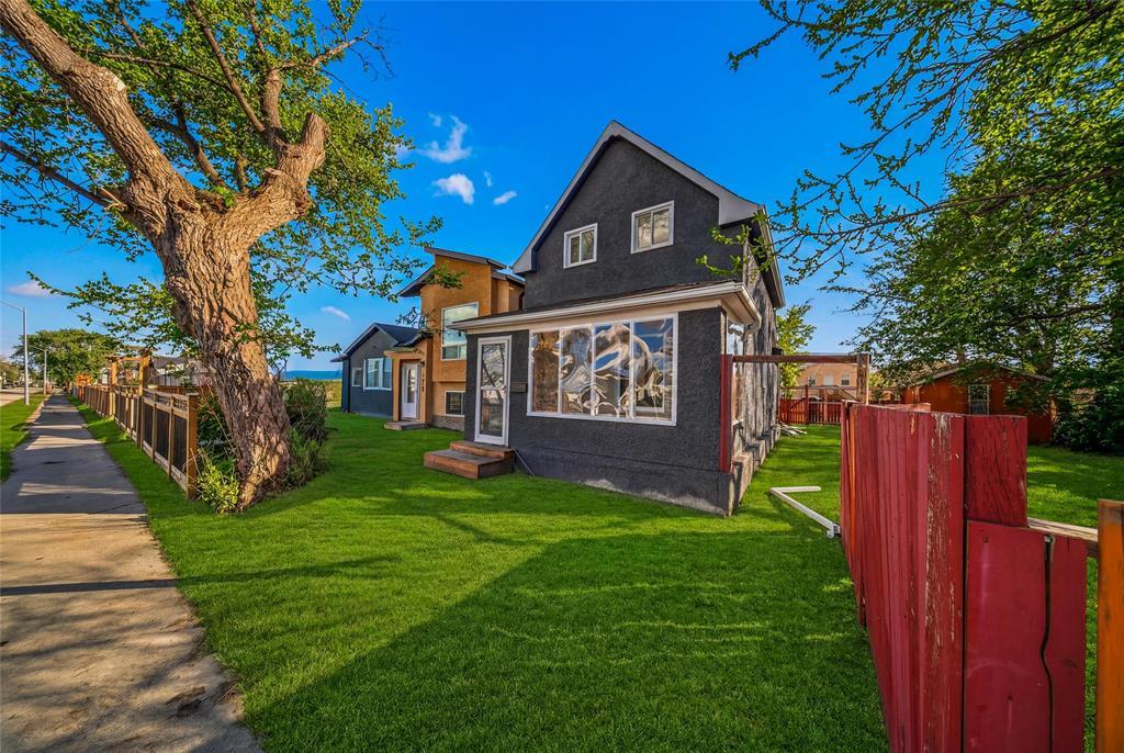 1862 William Avenue W, Winnipeg, Manitoba  R2R 0B9 - Photo 0 - 202608543