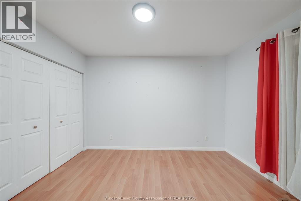 1054 Oak Street, Windsor, Ontario  N9A 5G4 - Photo 10 - 26008784