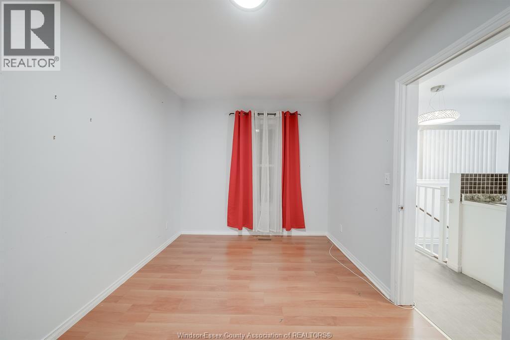 1054 Oak Street, Windsor, Ontario  N9A 5G4 - Photo 11 - 26008784
